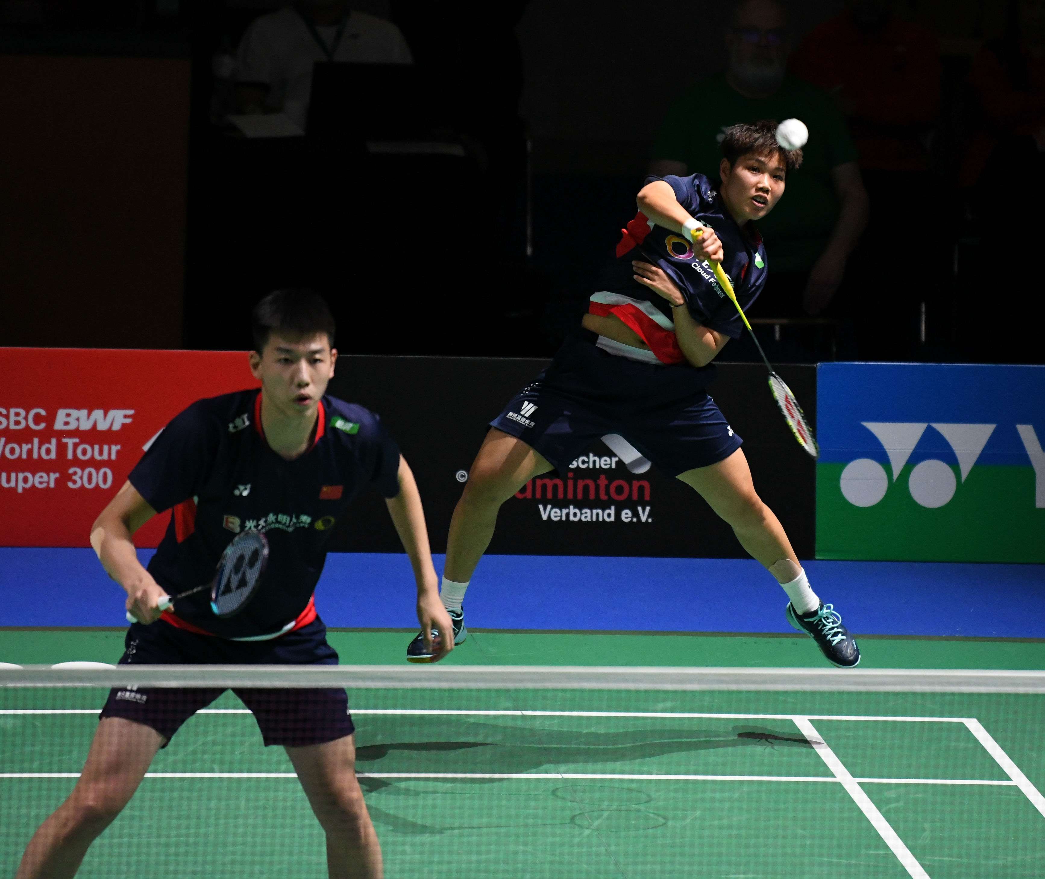 尬的乌龙 尬的乌龙