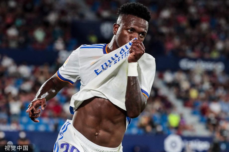 通过更紧的 通过更紧的